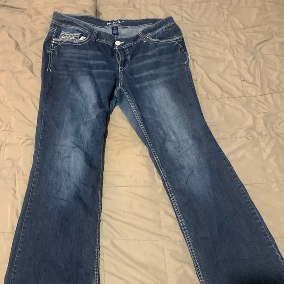 Jeans - Picture 2 of 3